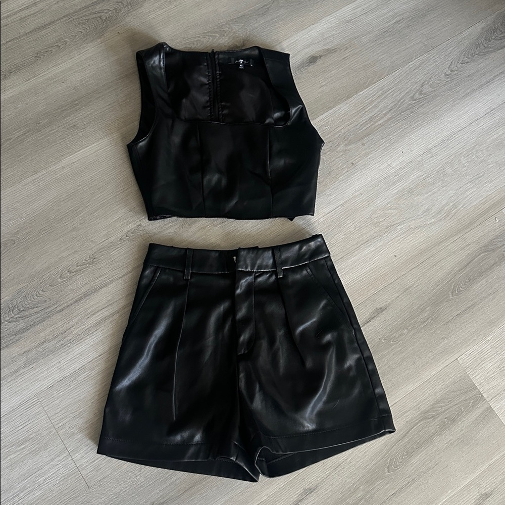 7 for all Mankind shorts leather